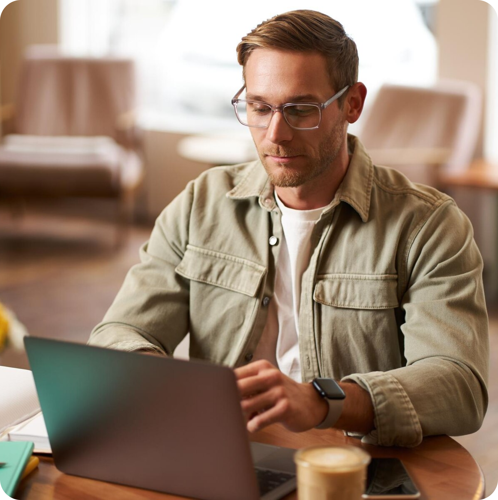 люди работают